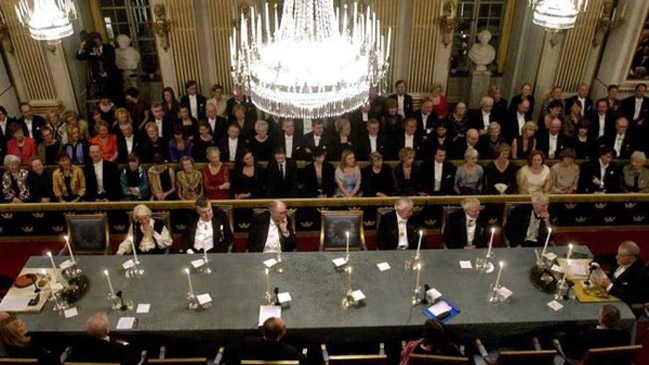 Dos integrantes dejaron la Academia Sueca del Nobel por escándalo de abusos sexuales