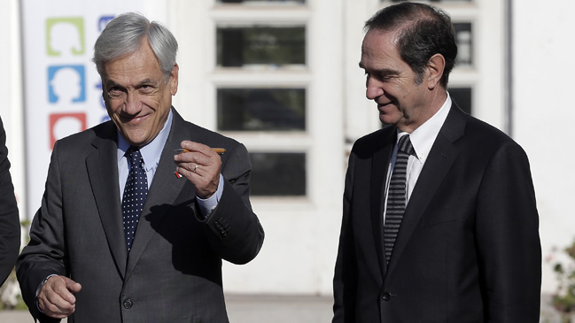 Identidad de género: Larraín confirmó propuesta de cambio de sexo registral en adolescentes