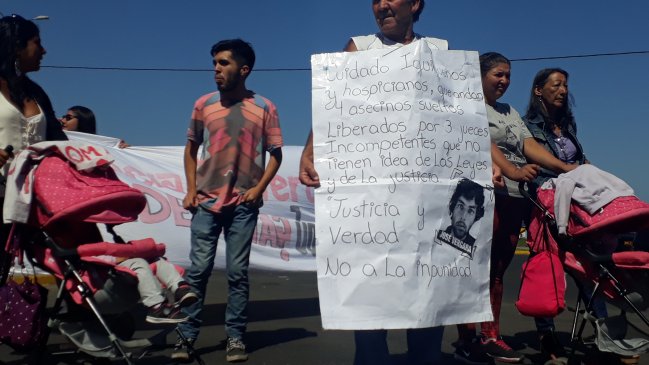 Iquiqiue: Baja asistencia marcó la marcha contra sentencia por desaparición de José Vergara