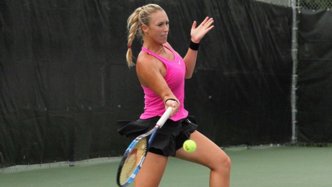 Alexa Guarachi logró un trabajado paso a octavos de final en el ITF de Pelham