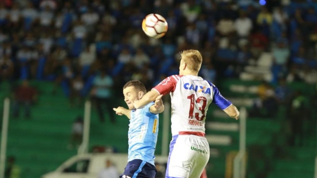 Bahía de Eugenio Mena cayó ante Blooming en la Copa Sudamericana