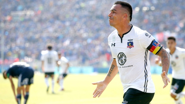 Esteban Paredes fue elegido el crack de la novena fecha del Campeonato Nacional