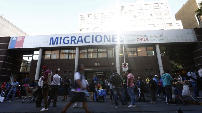 Canciller confirmó que ya no se aplicará consulta sobre color de piel en trámites migratorios