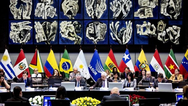  Chile y otros 5 países dejan de participar de Unasur  