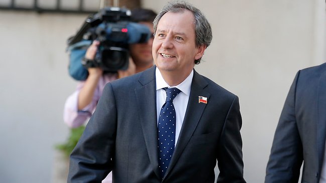 Marca de condones se inspiró en el ministro de Educación y sus 