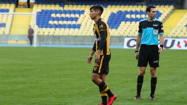 Fernández Vial tuvo su primera derrota en Segunda División ante Deportes Recoleta