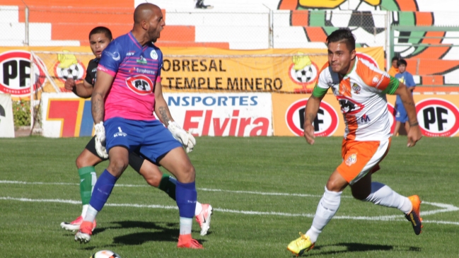 Cobresal estiró su ventaja en el liderato de Primera B con notable reacción