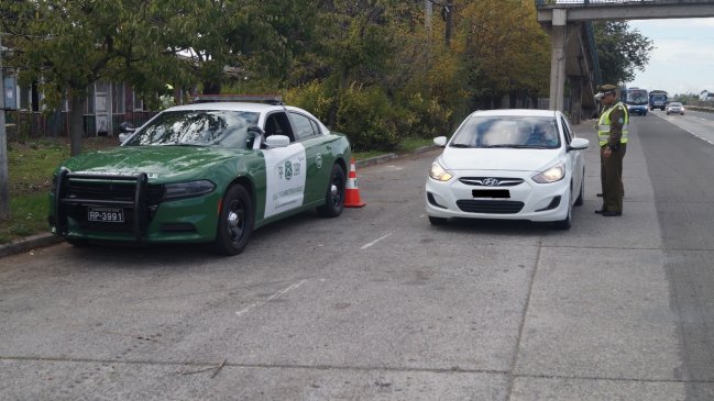 Detienen a ciudadano chino que intentó sobornar a carabineros con $30 mil