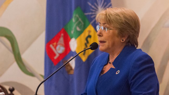 Michelle Bachelet admite que proceso constituyente quedó 