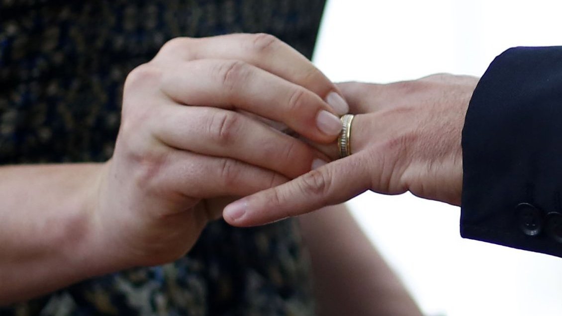 Corte Suprema ordenó al Registro Civil celebrar matrimonio de chileno con colombiana