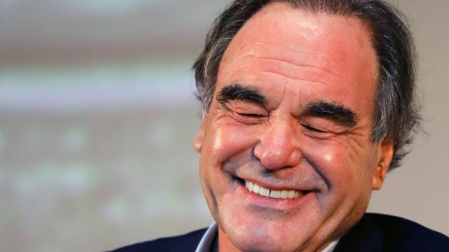 Oliver Stone arremete en Irán contra las políticas de EE.UU. en Oriente Medio