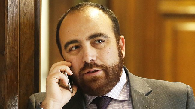 Fuad Chahin afirma tener el apoyo 