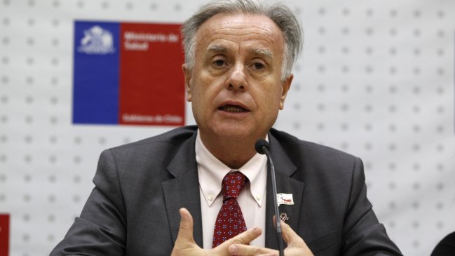 Reforma a isapres: Gobierno promete acabar con discriminación y poner el 