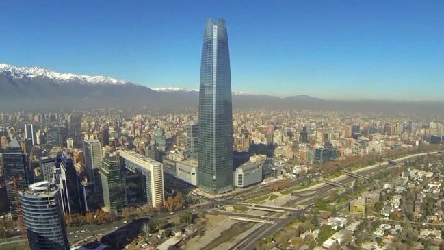 Paulmann prevé que hotel del Costanera Center estará operativo en octubre
