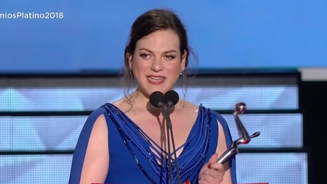 La dura caída de Daniela Vega en los Premios Platino