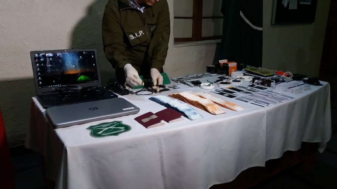 Carabineros detuvo a rumanos que clonaban tarjetas de crédito en Santiago