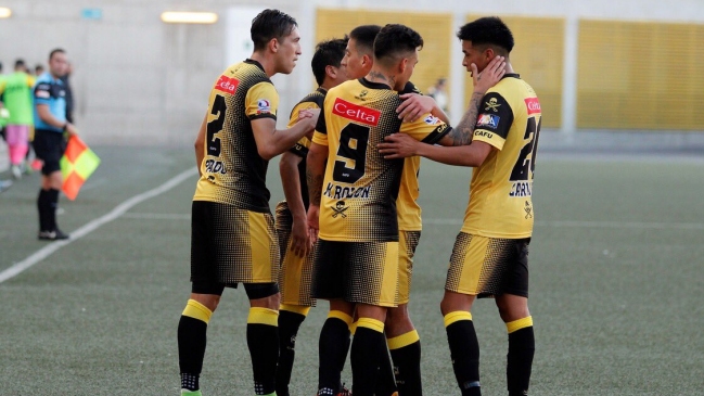 Coquimbo goleó a Deportes Recoleta en su estreno por Copa Chile
