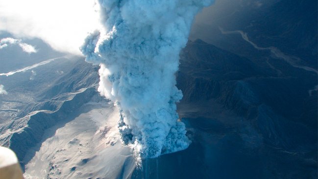  Conmemoran 10 años de la erupción del volcán Chaitén  