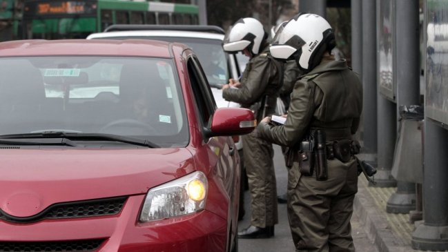 Un hombre fue detenido por intentar sobornar a carabineros