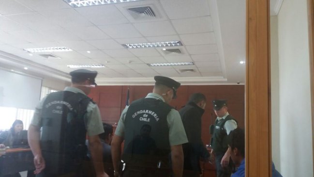 Amplían detención de abogado sorprendido grabando partes íntimas a menores en FILZIC de Antofagasta