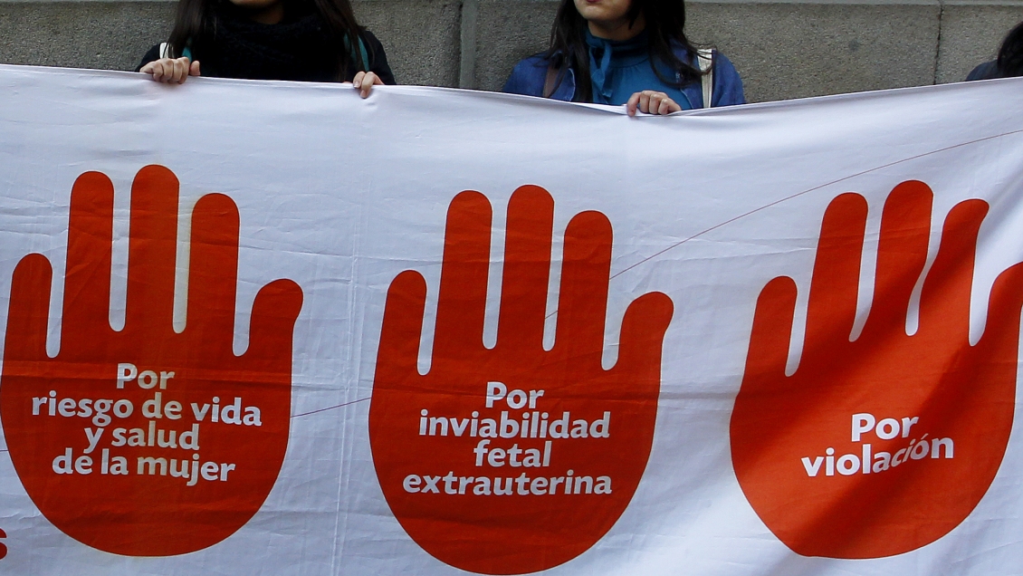 Menores de edad son casi la mitad de las mujeres que abortaron por causal de violación