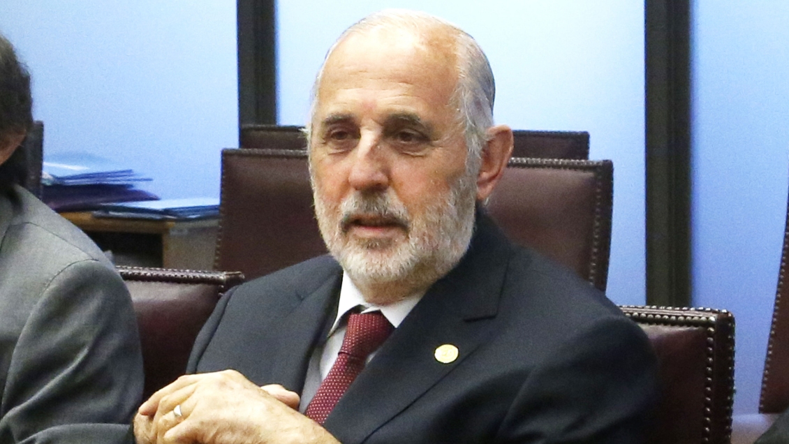 Fiscal nacional suma críticas por admitir nueva cita reservada con parlamentario