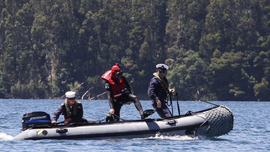 Pescador murió tras volcar su lancha contra unos roqueríos en Tirúa