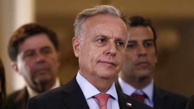 Ex ministro de Salud Álvaro Erazo: Al doctor Santelices hay que darle tiempo