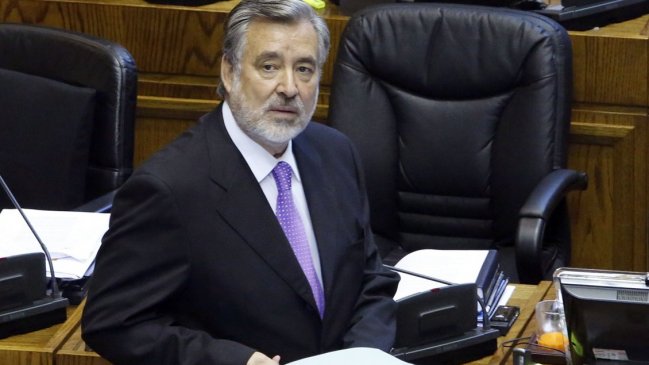 Guillier pidió enviar embajador a Venezuela: Hay que ser parte de la solución del conflicto