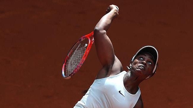 Sloane Stephens se repuso tras ceder el primer set y avanzó en Roma a costa de Strycova