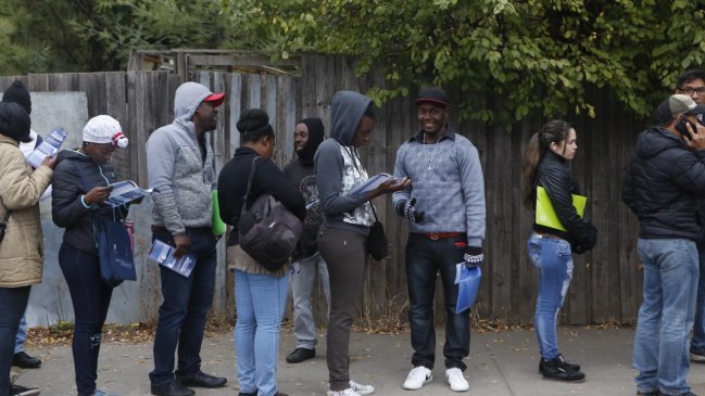 Investigación: Casi el 60% de los inmigrantes se ha sentido agredido en Chile