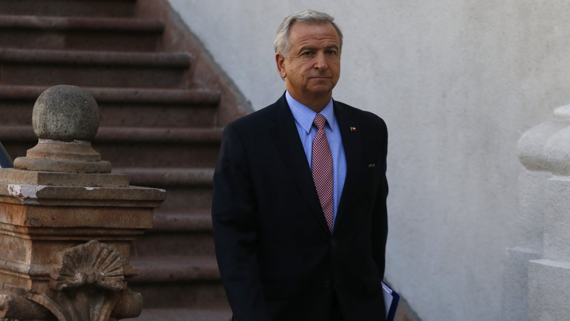 Diputado PS: Larraín no cumplió con normas administrativas en viaje a Harvard