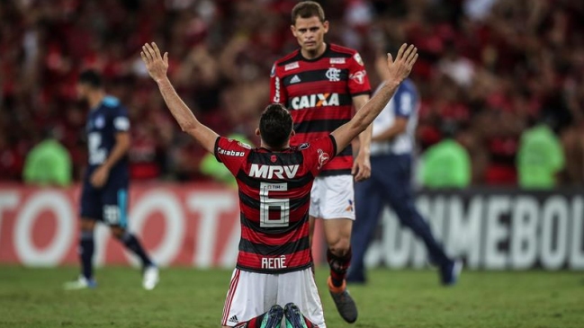  Flamengo avanzó en la Libertadores y amargó el adiós de Arias en Emelec  