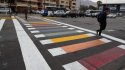 Antofagasta: Paso de cebra amaneció con los colores de la bandera de la diversidad sexual previo al Día Contra la Homofobia