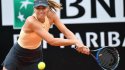 Sharapova reaccionó ante Cibulkova y tomó un boleto a octavos de final en Roma