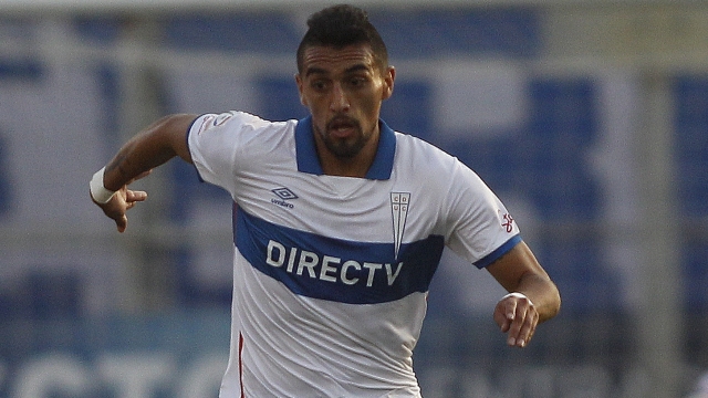 Branco Ampuero se perderá los dos últimos partidos de la UC en el semestre