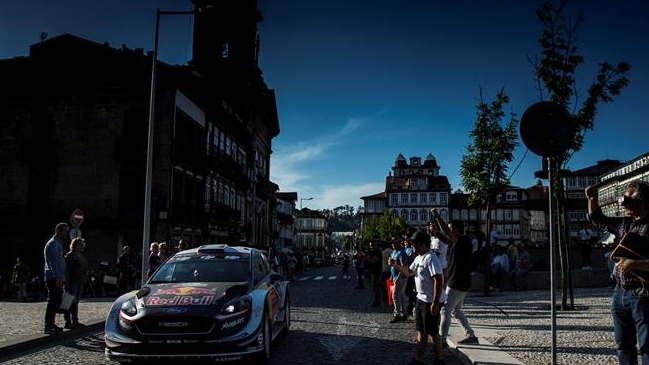 Ogier abandonó el Rally de Portugal y puso en peligro su liderato mundial