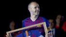 Andrés Iniesta posó en solitario tras su último partido en el Camp Nou