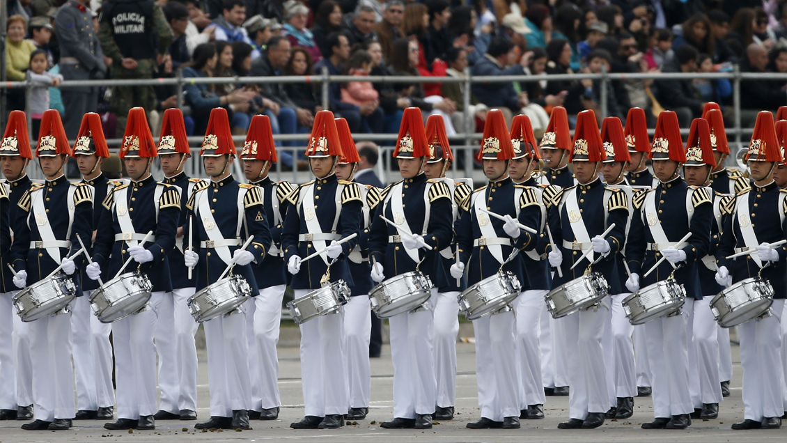 Advierten que traspaso de las FFAA al sistema de AFP bajaría pensiones y tasas de reemplazo