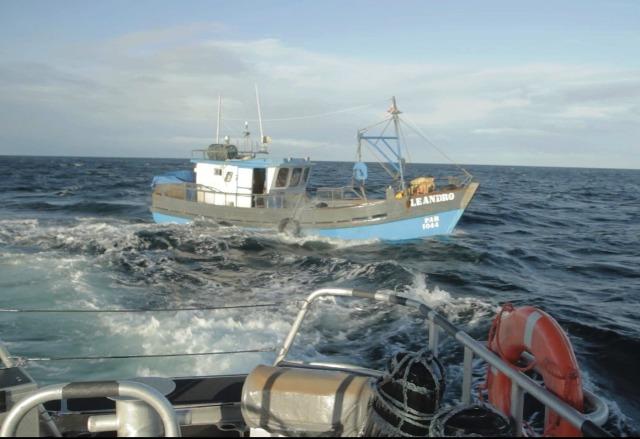 Magallanes: Rescatan a tripulantes de lancha a punto de hundirse en Bahía Inútil