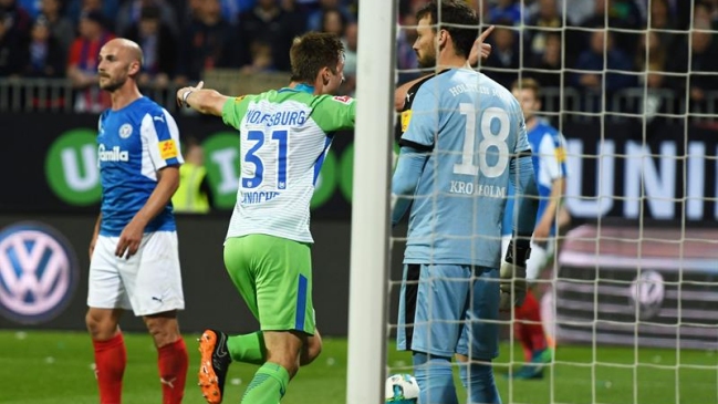 Wolfsburgo mantuvo la categoría en Alemania tras imponerse en la promoción a Holstein Kiel