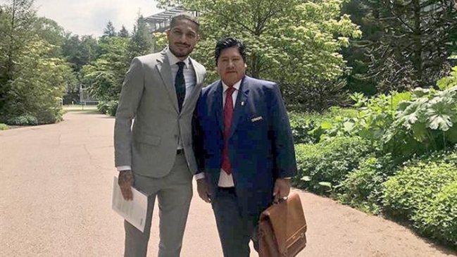 Presidente de la FIFA entiende la decepción de Guerrero por no jugar el Mundial