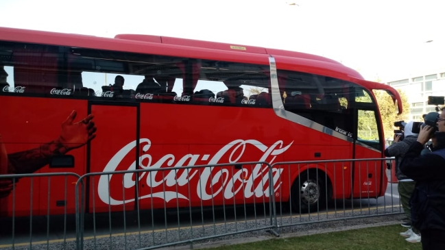 Selección chilena viajó rumbo a Europa para jugar amistosos contra Rumania, Serbia y Polonia