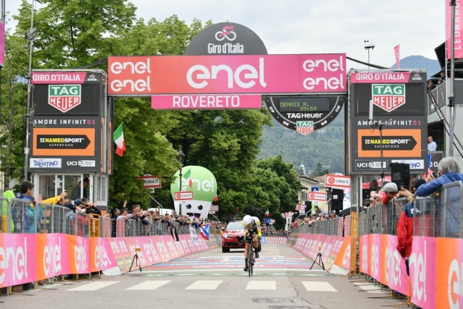 Dennis Rohan se quedó con la segunda etapa cronometrada del Giro