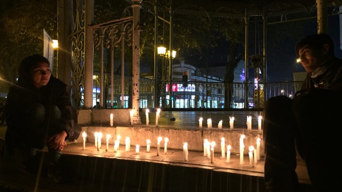 Juventud Chileno-Árabe por Palestina de Valdivia realizó velatón contra la violencia en Gaza