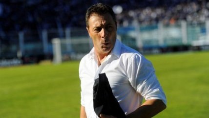 Ronald Fuentes: La reestructuración del plantel y la renovación de jugadores dependen de Kudelka