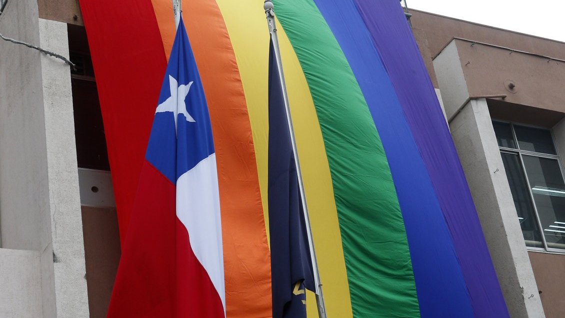 Identidad de género: Madre de niña trans expondrá ante parlamentarios