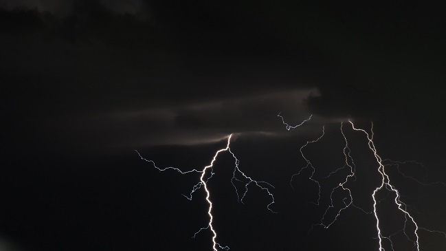 Dos jóvenes fueron impactadas por un rayo cuando se tomaban una selfie