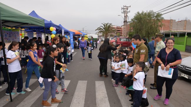 Futuras educadoras de párvulo enseñaron sobre seguridad a la comunidad ariqueña