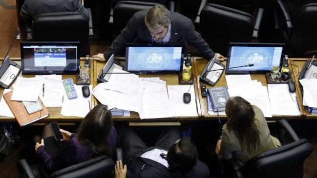 Adopción homoparental: Gobierno mantiene el suspenso